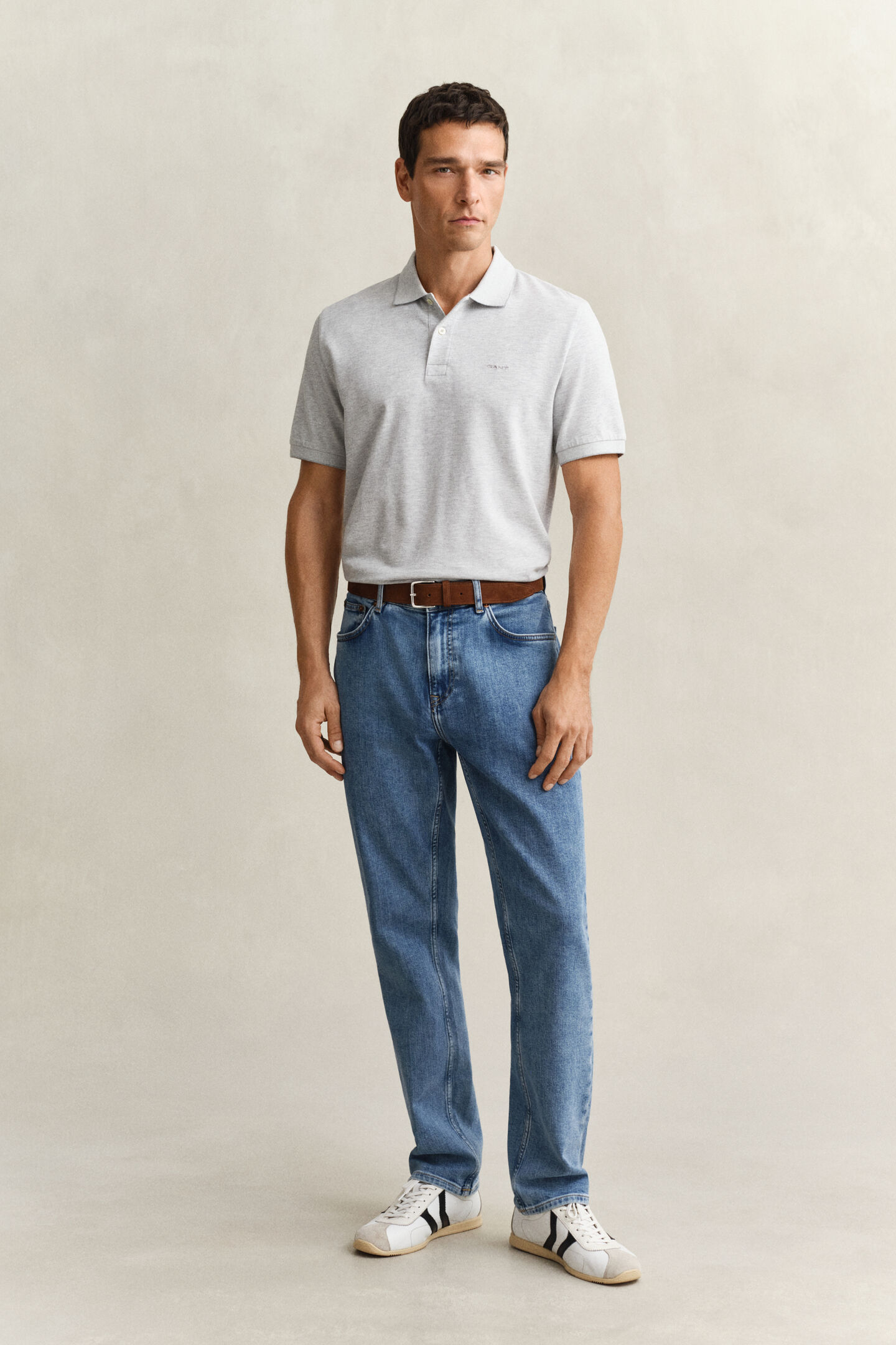Regular Fit Clean Wash Jeans