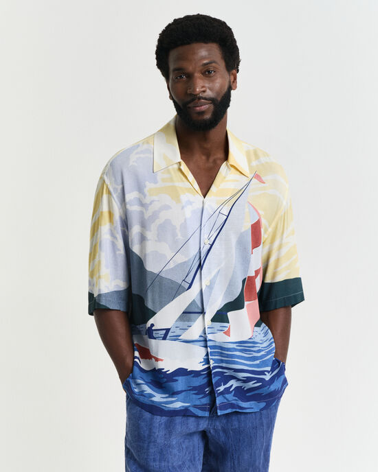 Relaxed Fit Sailing Scene Short Sleeve Shirt