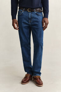 Regular Fit Clean Wash Jeans