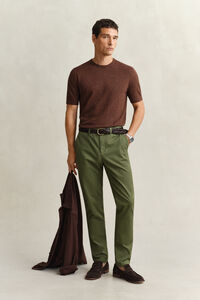 Slim Fit Classic Chinos