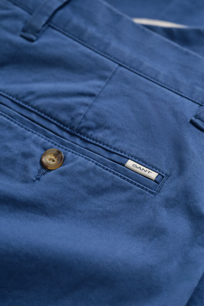 Regular Fit Classic Chinos