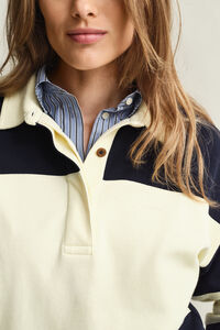 Piqu&eacute; Textured Color Blocked Rugger