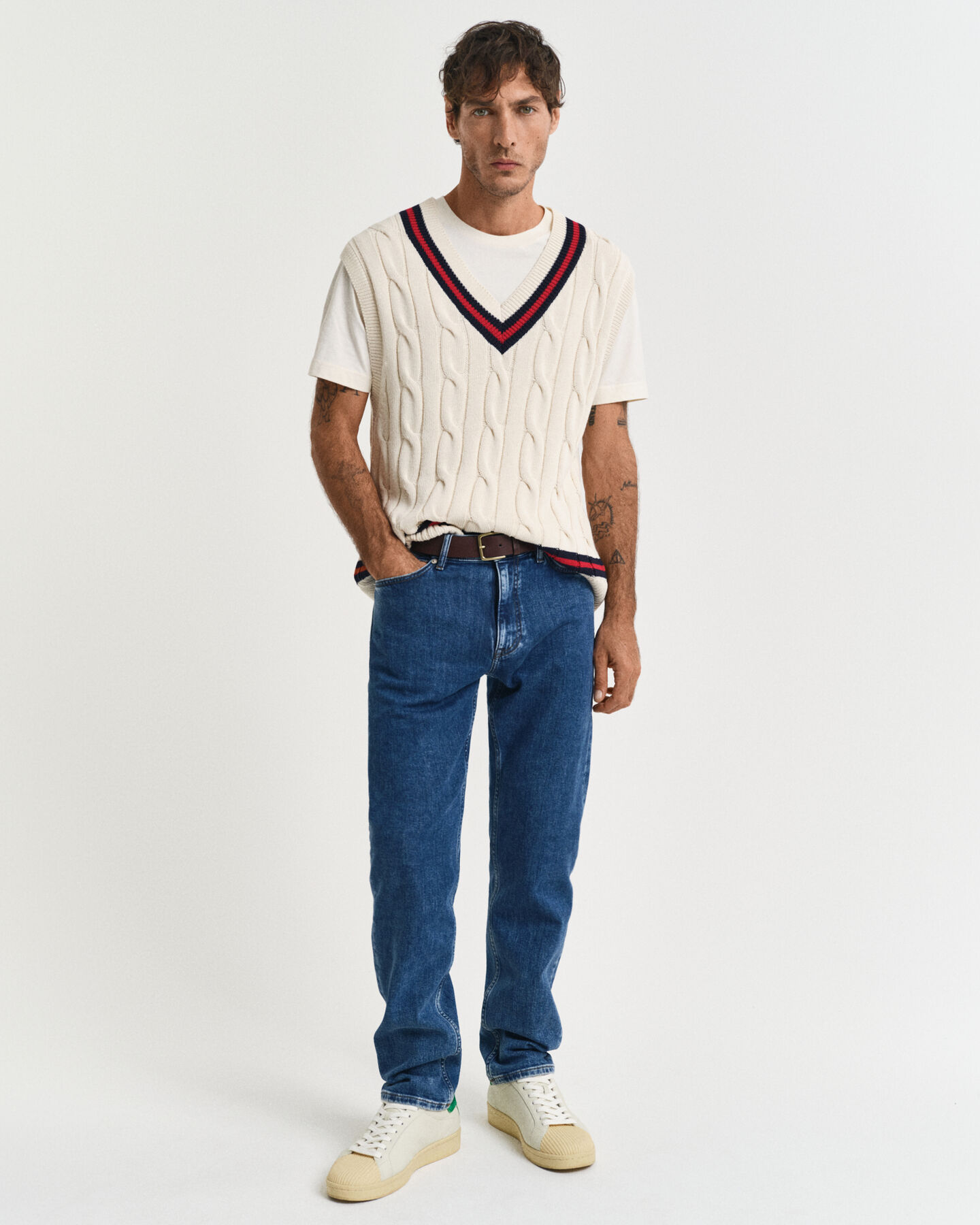 Regular Fit Clean Wash Jeans
