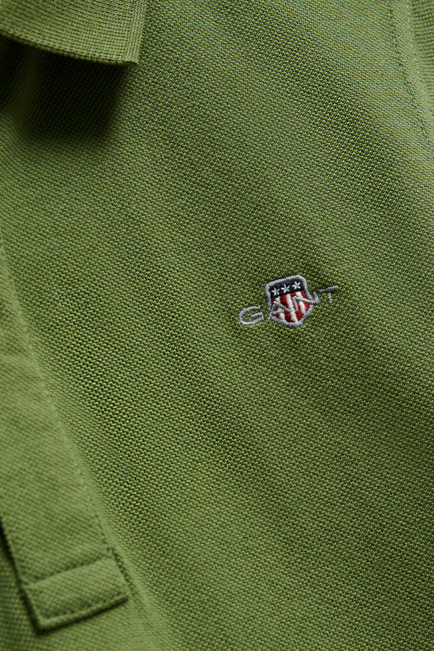 Teens Shield Piqu&eacute; Polo Shirt