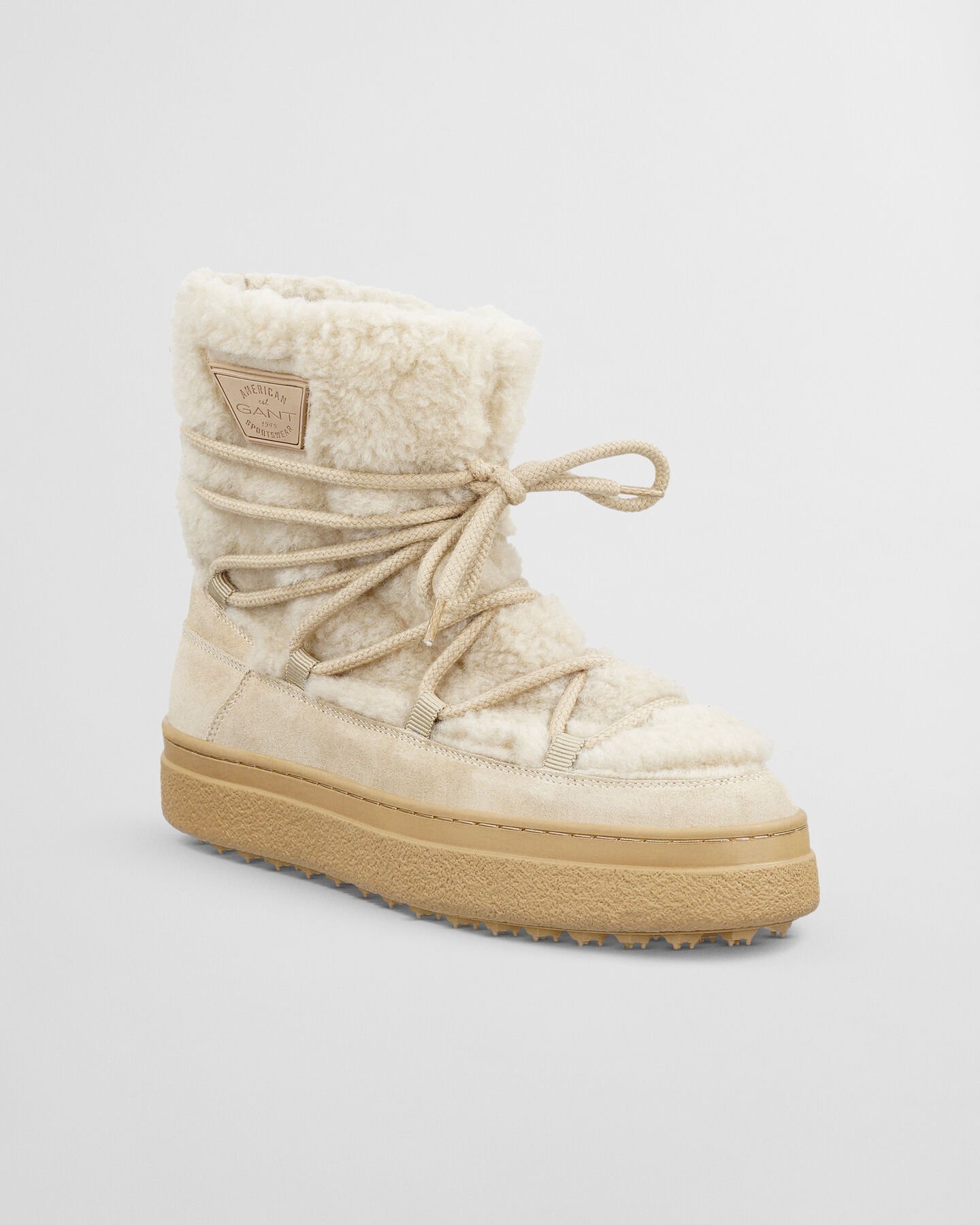 Snowhill Lace-Up Mid Boots