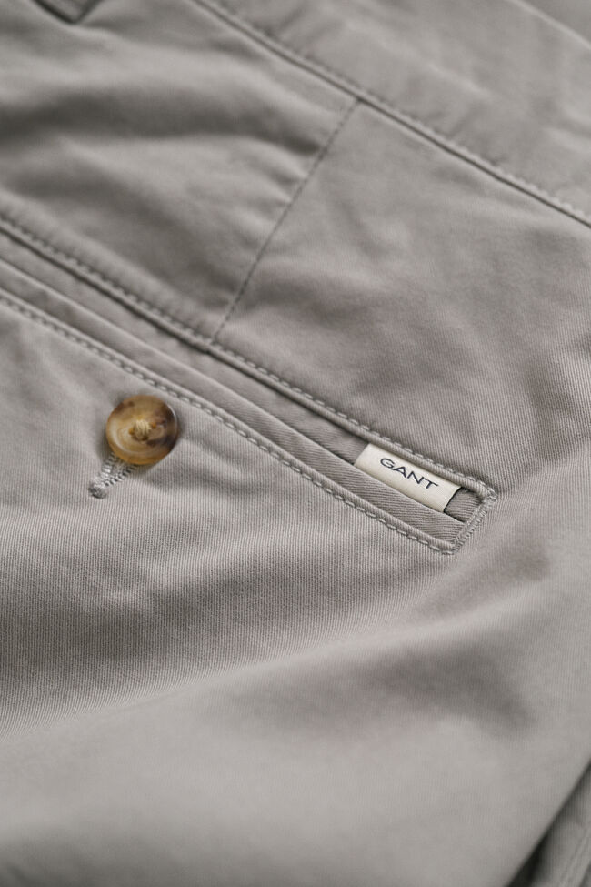 Regular Fit Classic Chinos