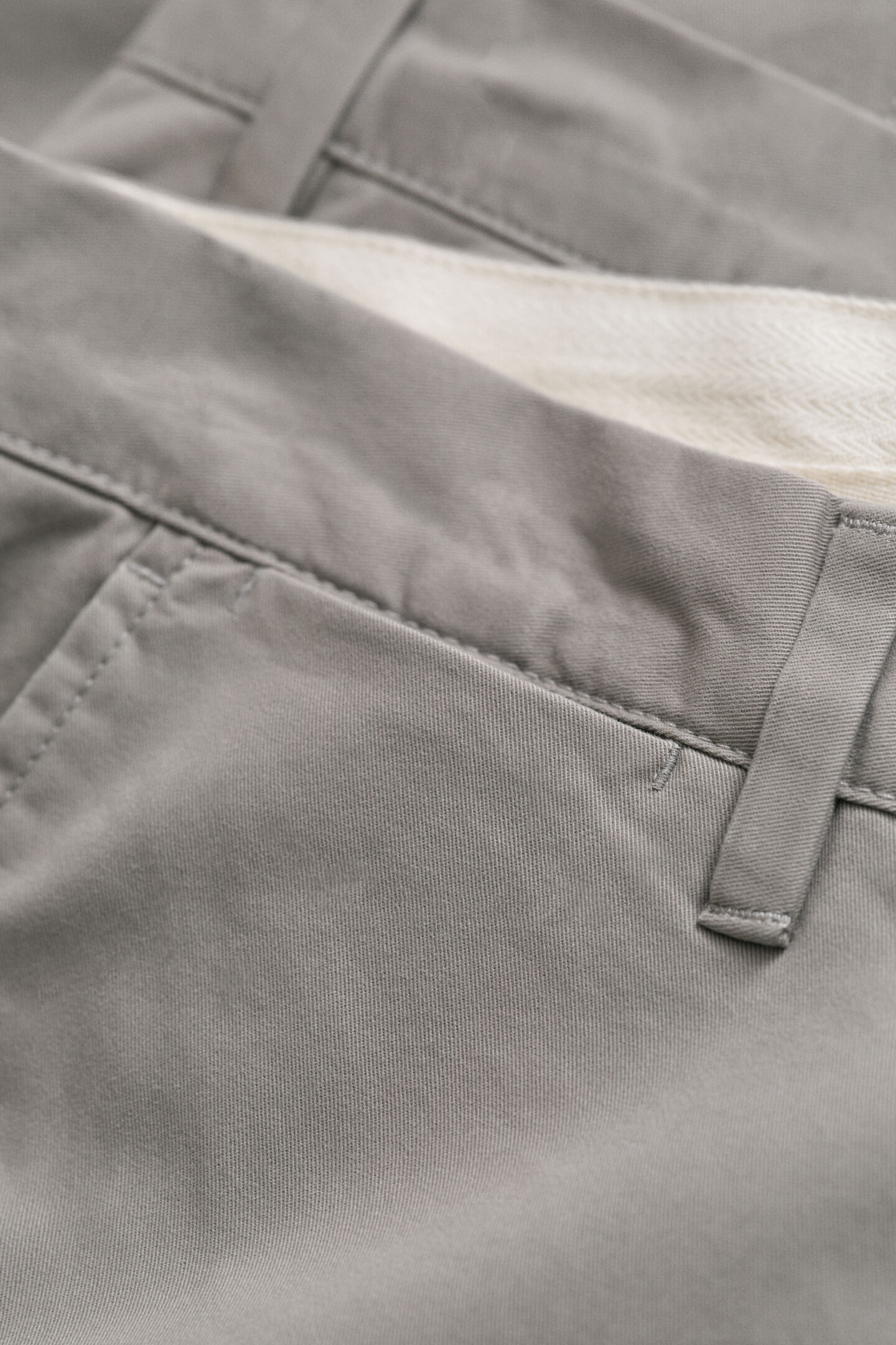 Regular Fit Classic Chinos