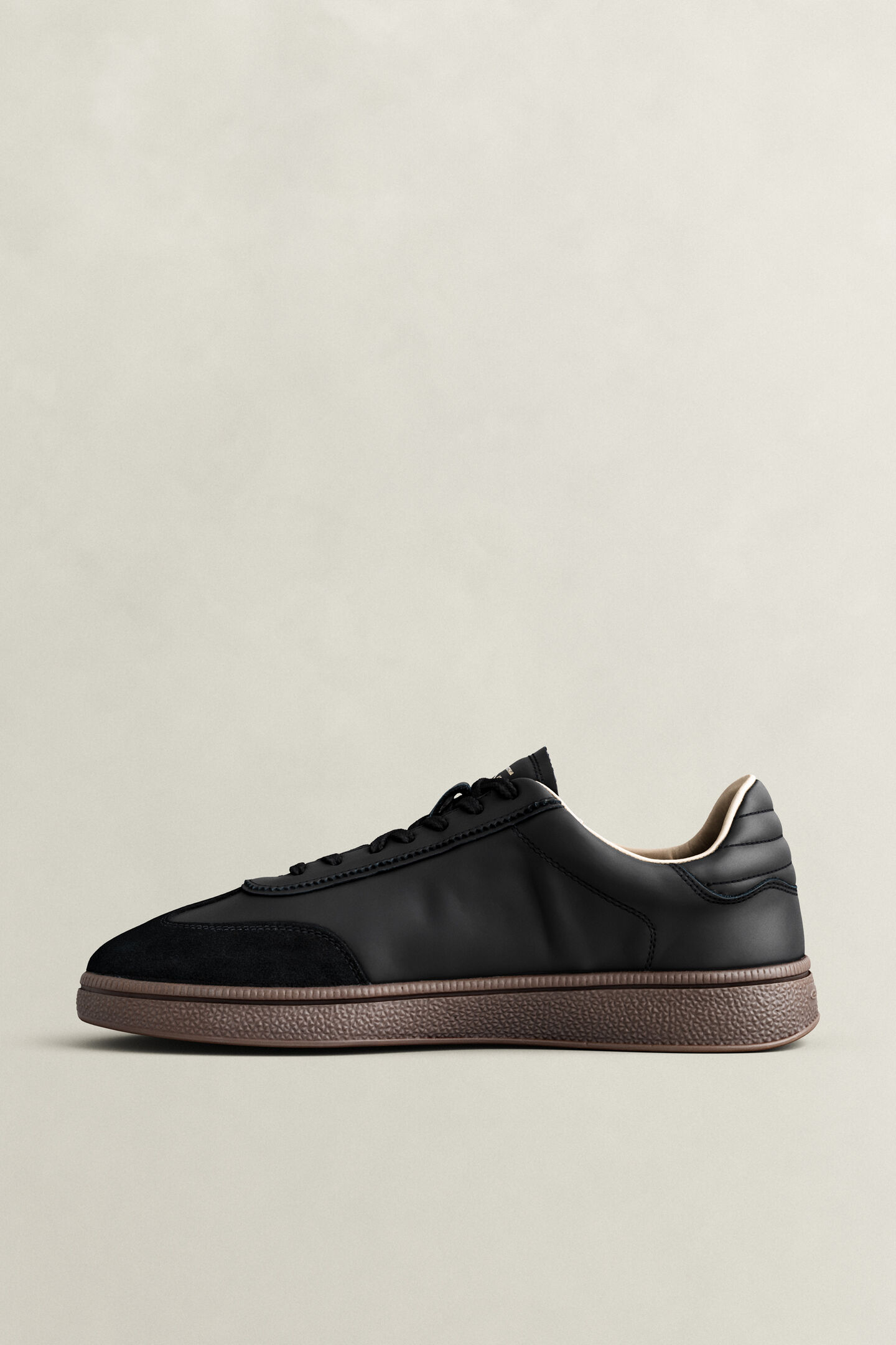Cuzmo Leather Sneakers