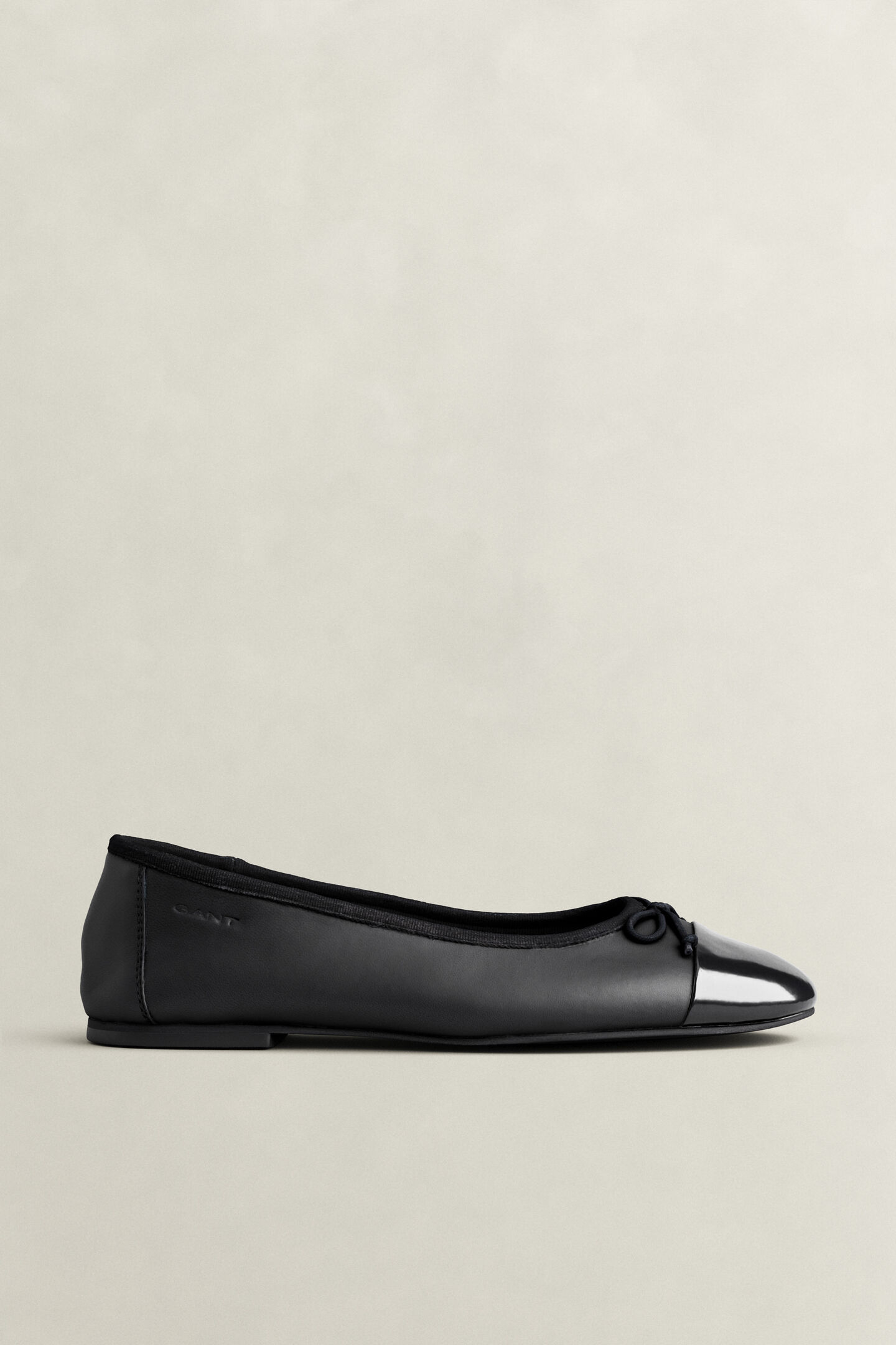 Chadii Leather Ballet Flats
