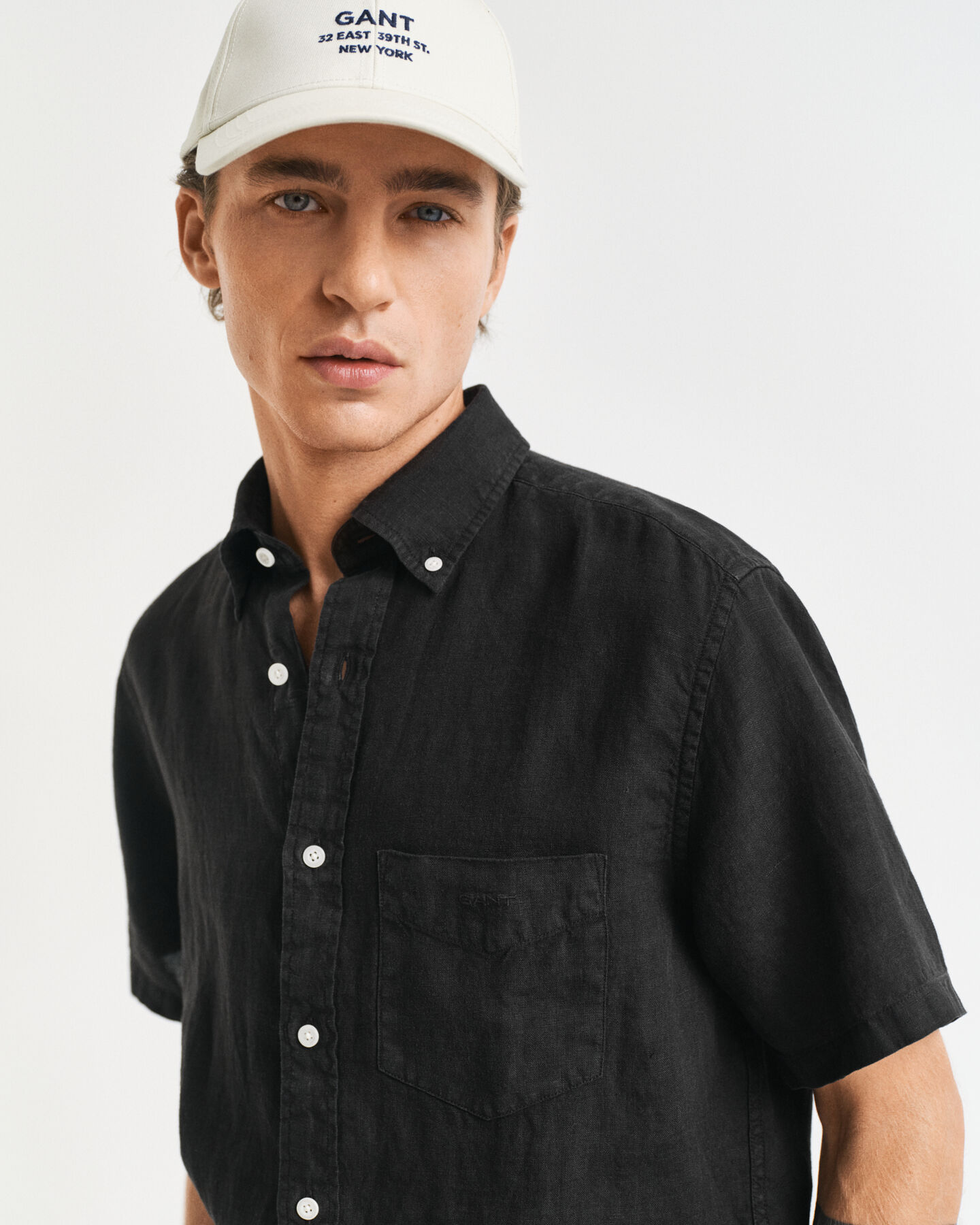 Regular Fit Garment-Dyed Linen Short Sleeve Shirt