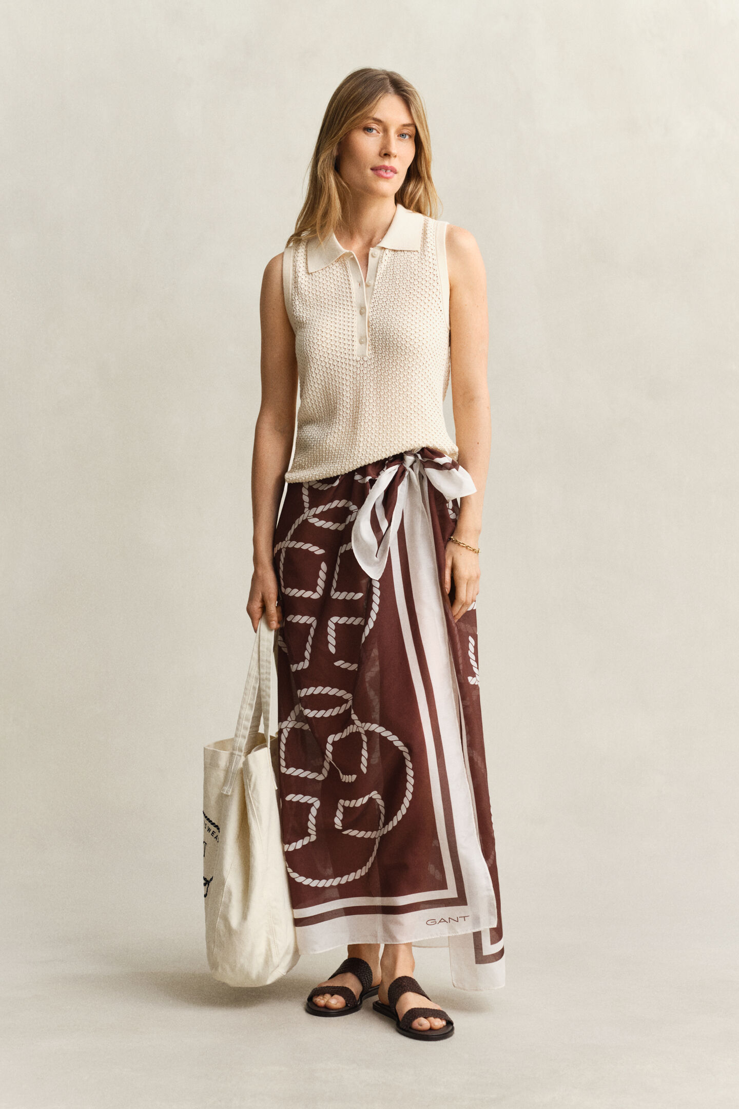 Sleeveless Lace Knit Top